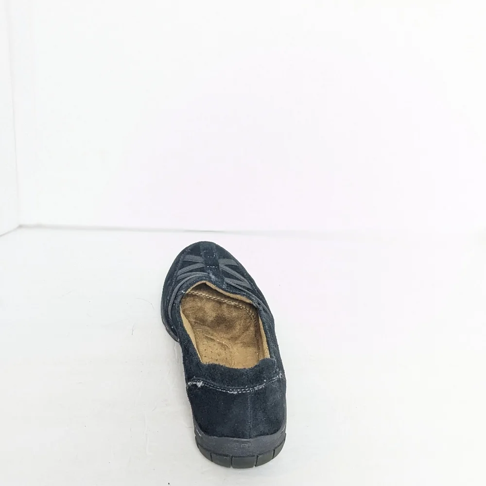 Natural soul suede loafers